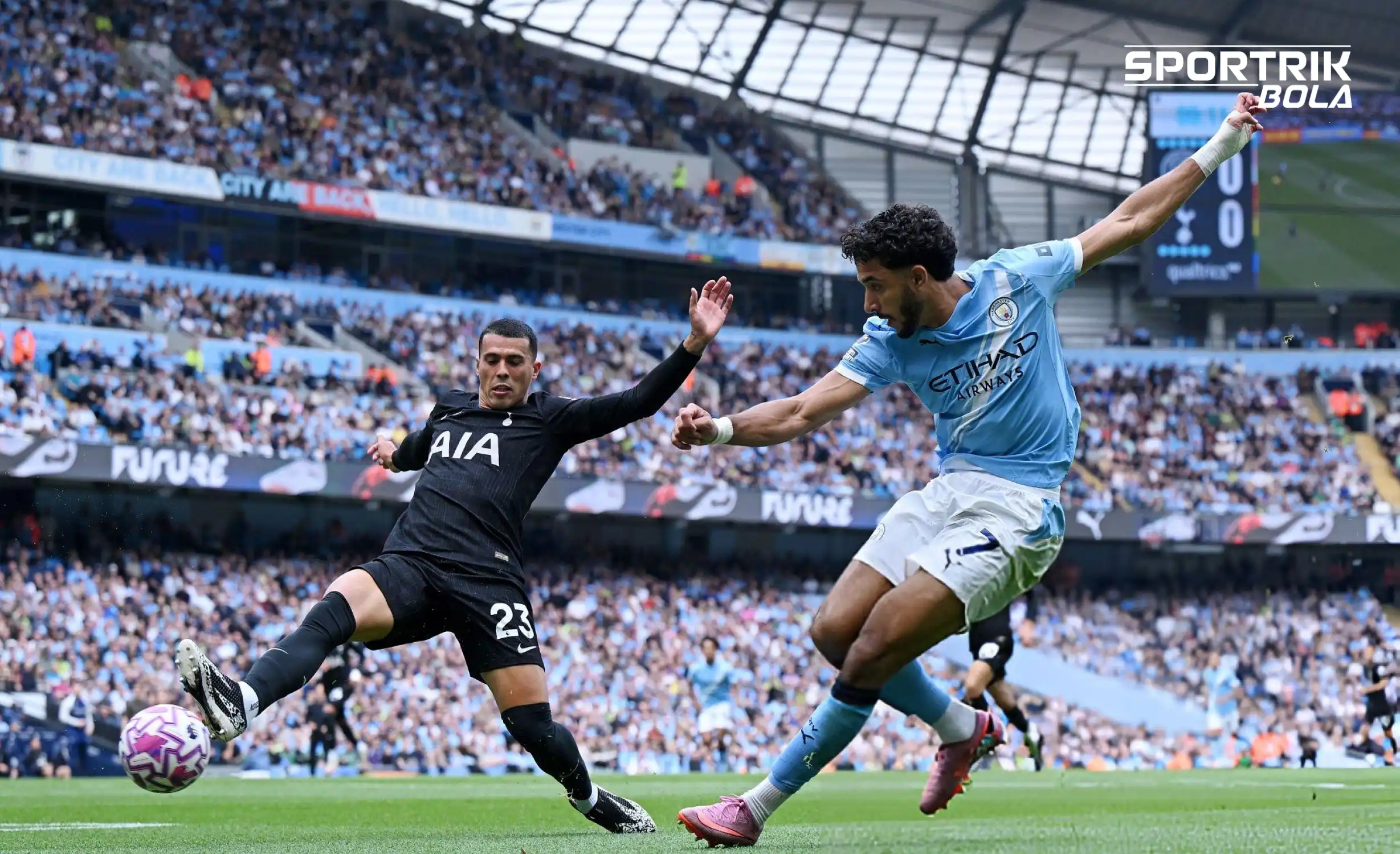 Manchester City Kalah 0-2 dari Tottenham: Blunder Trafford dan Haaland Melempem