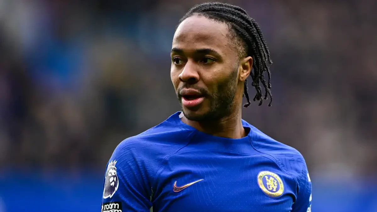 Sterling Terpinggirkan di Chelsea, Tolak Juventus & Leverkusen
